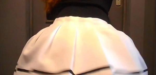  kassykass twerking in skirt